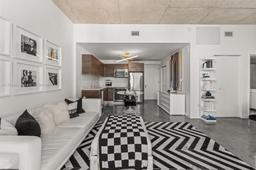 Picture of 151 SE 1St St # 2809, Miami, FL 33131