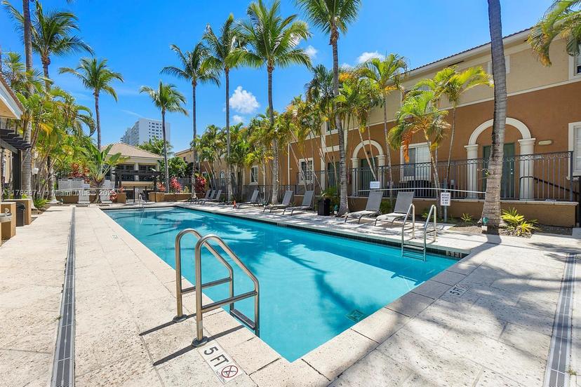Picture of 2861 NE 185Th St # 302, Aventura FL 33180