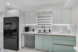 Picture of 1045 Hollywood Blvd, Hollywood, FL 33019