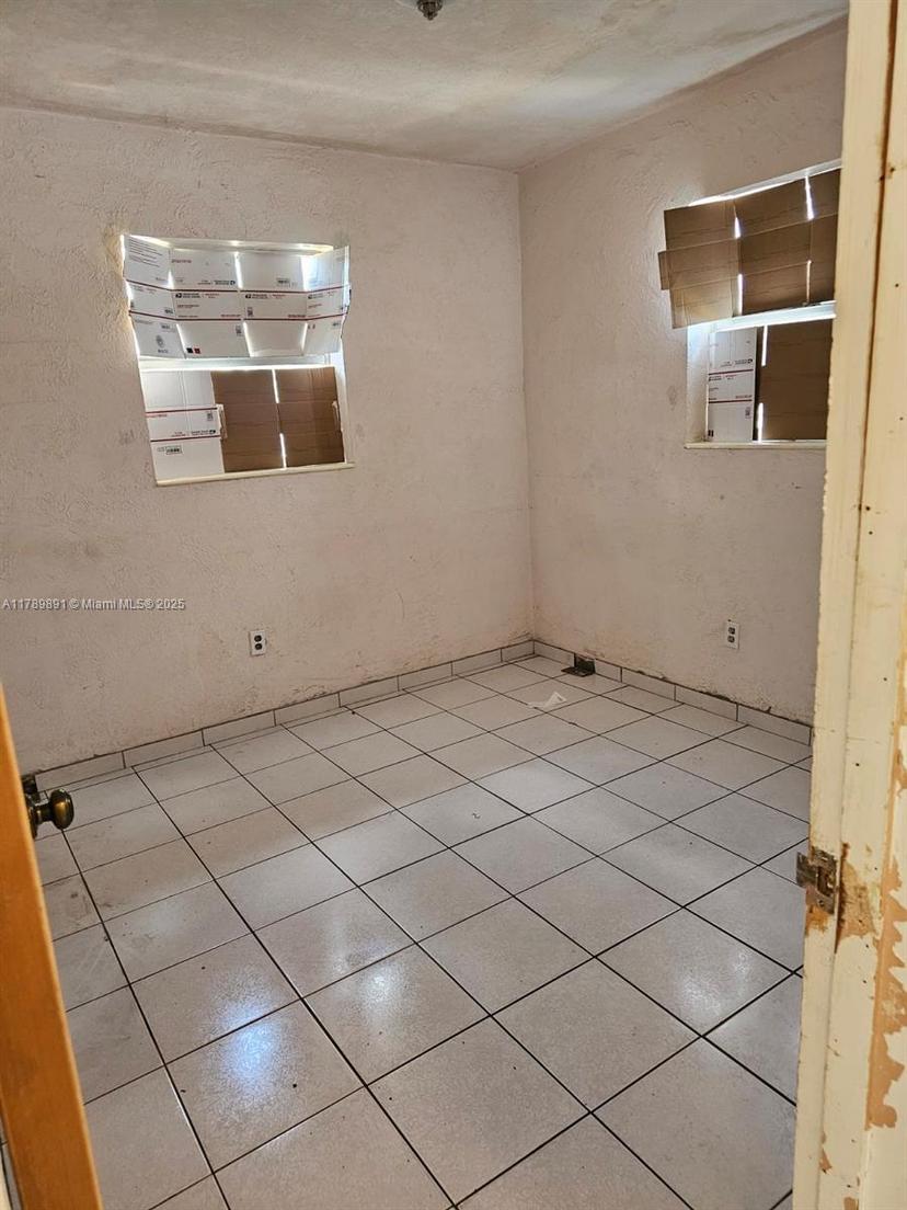 Picture of 11615 SW 136Th Ter, Miami FL 33176