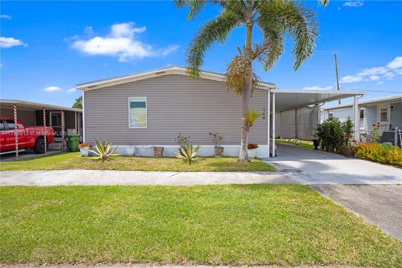 Picture of 740 NW 219Th Avenue, Pembroke Pines FL 33029