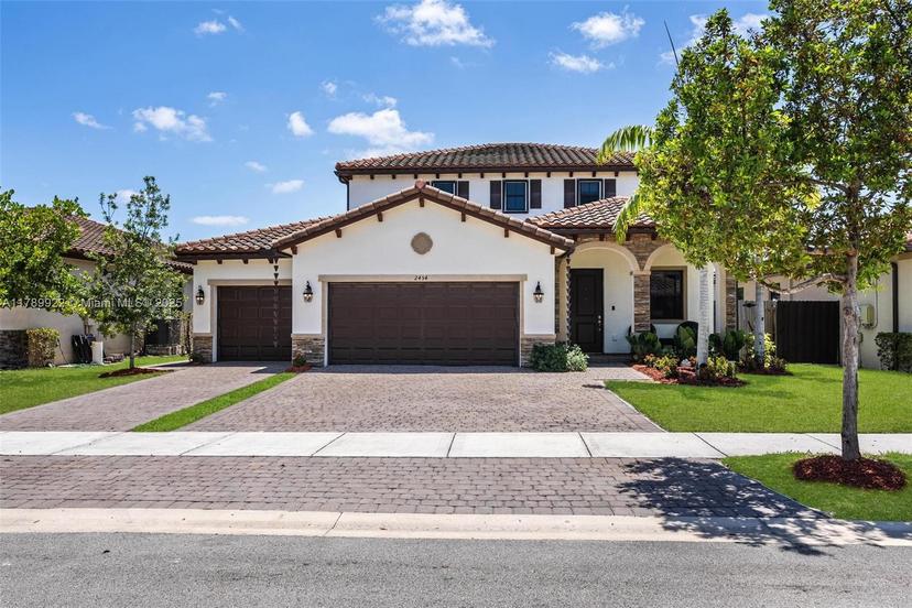 Picture of 2454 SE 1 St, Homestead FL 33033-7516