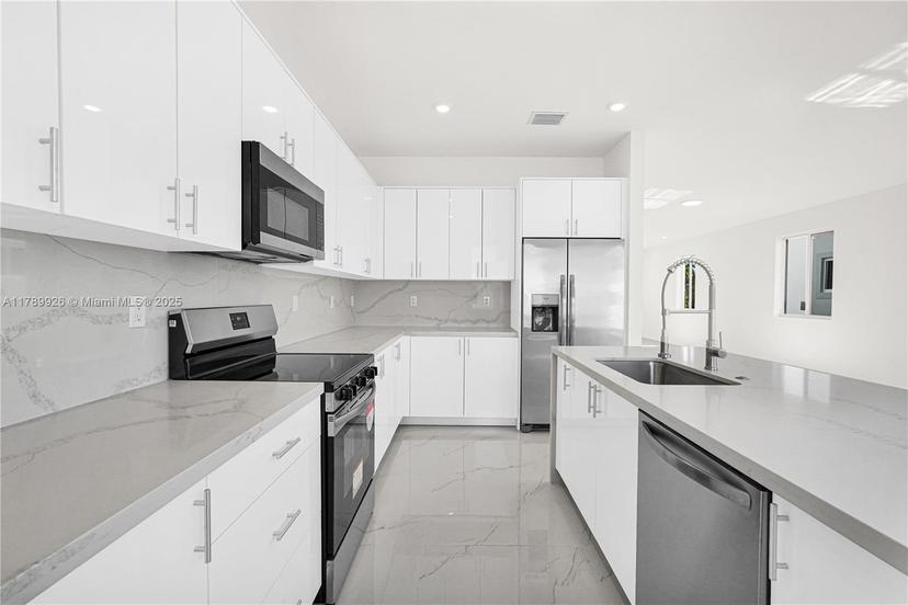 Picture of 22449 SW 125 Ave # A, Miami FL 33170