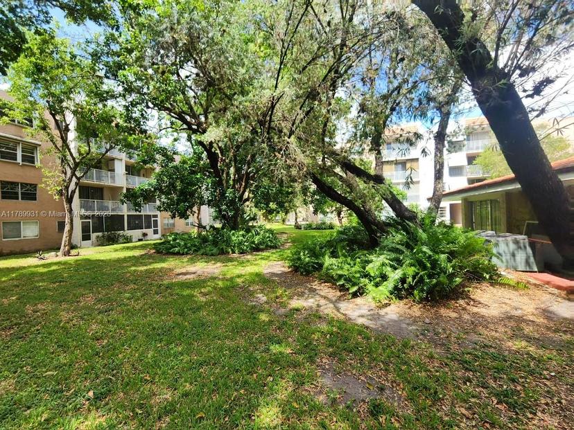 Picture of 8501 NW 8Th St # 1, Miami FL 33126