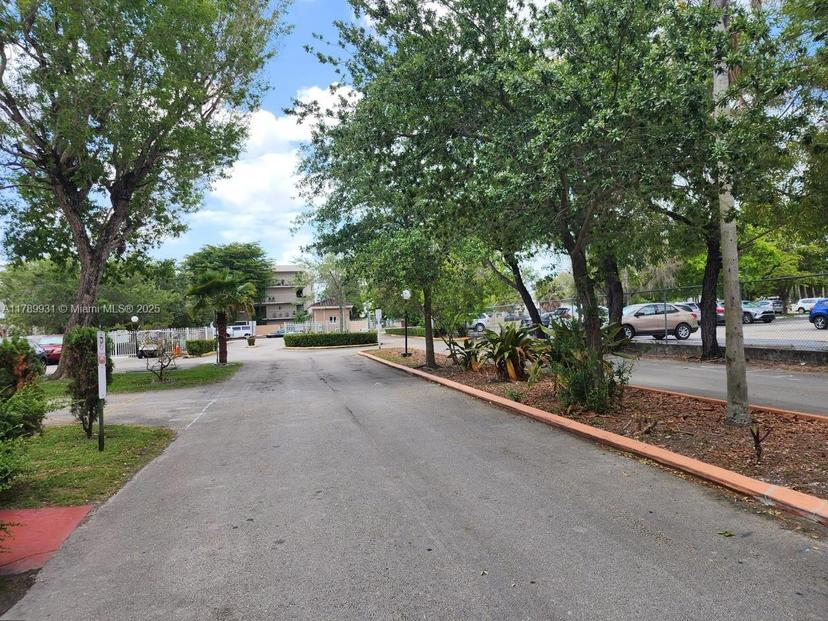 Picture of 8501 NW 8Th St # 1, Miami FL 33126