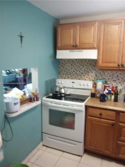Picture of 8130 Sunrise Lakes Blvd # 107, Sunrise, FL 33322