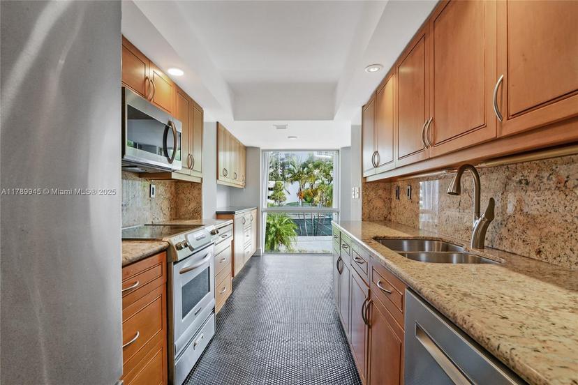 Picture of 3769 NE 209Th Ter, Aventura FL 33180