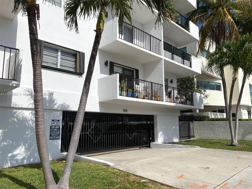 Picture of 1900 Meridian Ave # 202, Miami Beach FL 33139