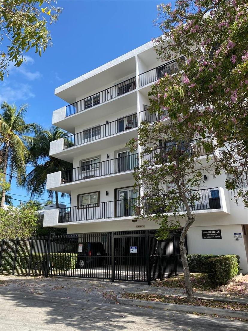 Picture of 1900 Meridian Ave # 202, Miami Beach FL 33139