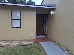 Picture of 19343 SW 119Th Ct, Miami, FL 33177
