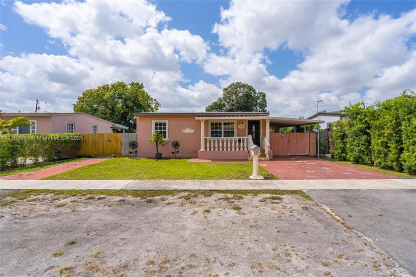 Picture of 350 E 45Th St, Hialeah FL 33013