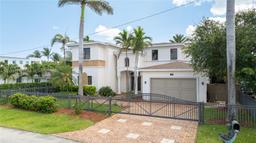 Picture of 260 NE Wavecrest Ct, Boca Raton, FL 33432