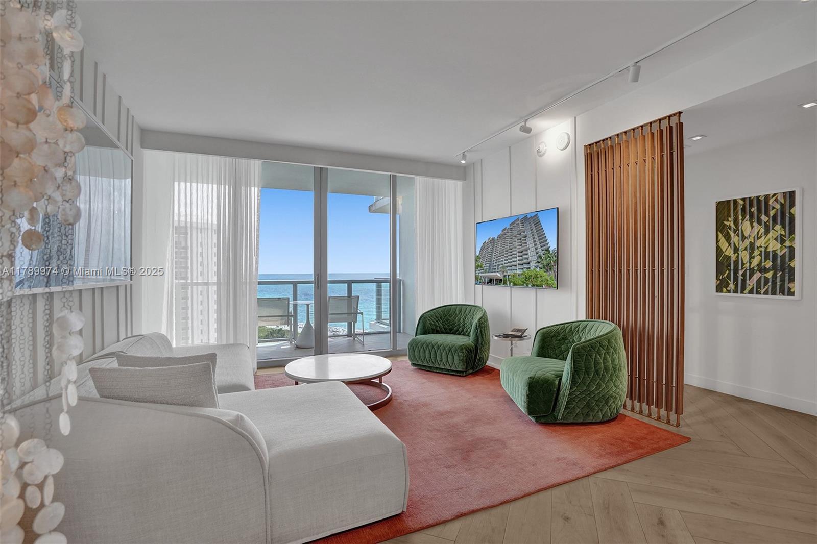 Picture of 2201 Collins Ave # 1215, Miami Beach, FL 33139