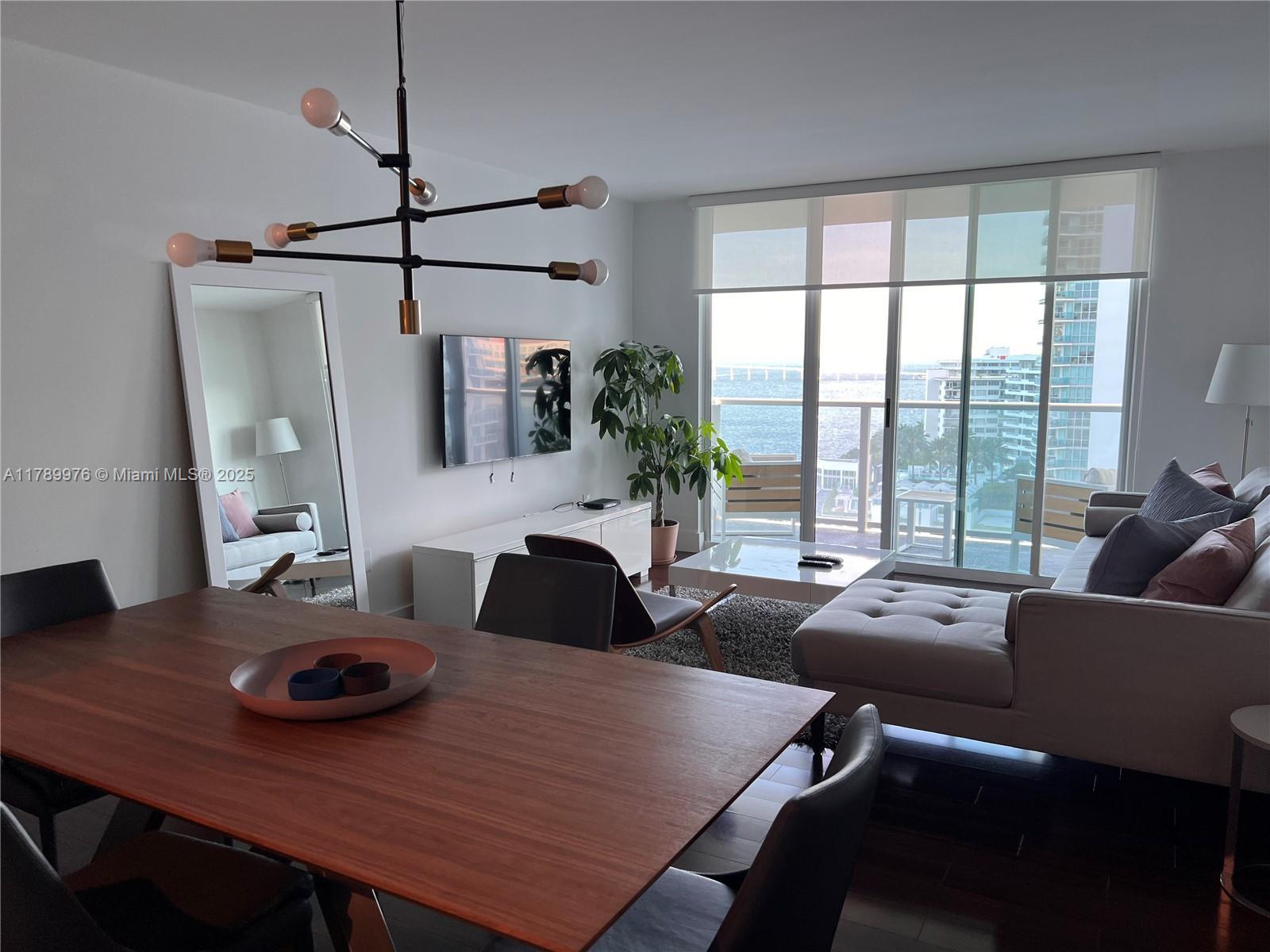 Picture of 1155 Brickell Bay Dr # 1707, Miami, FL 33131