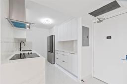 Picture of 20335 W Country Club Dr # 1902, Aventura, FL 33180