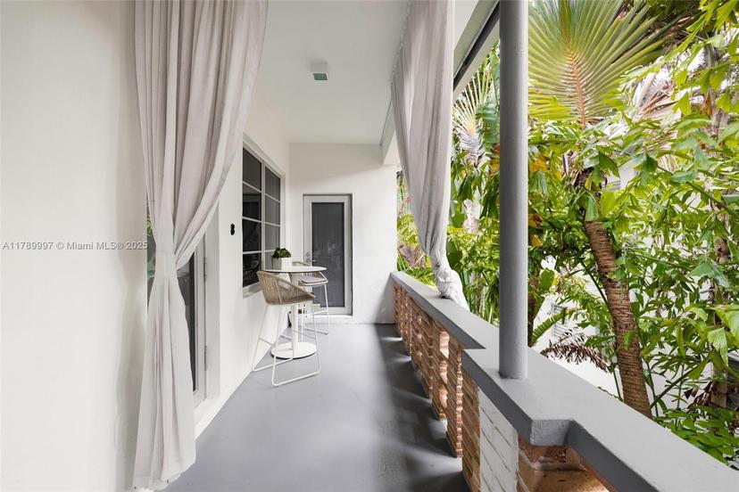 Picture of 1551 Lenox Ave # 8, Miami Beach FL 33139
