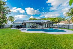 Picture of 14450 Hampton Pl, Davie, FL 33325