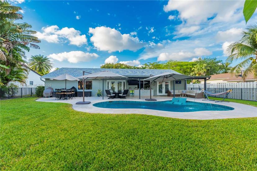 Picture of 14450 Hampton Pl, Davie FL 33325