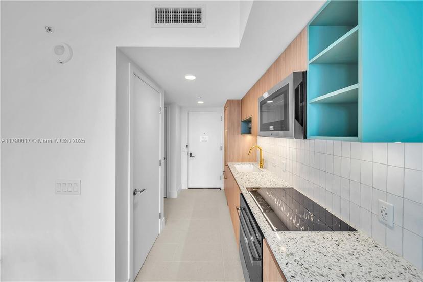 Picture of 601 NE 1 Ave # 2507, Miami FL 33131