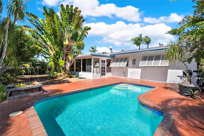 Picture of 20430 Marlin Rd, Cutler Bay FL 33189