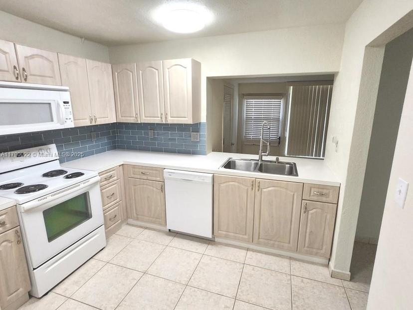 Picture of 11249 SW 169Th St # V4831, Miami FL 33157