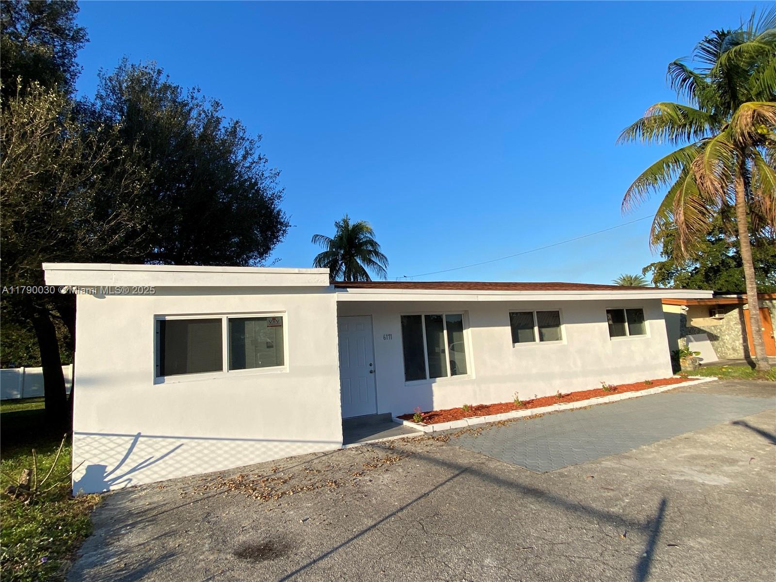 Picture of 6171 Washington St, Hollywood, FL 33023