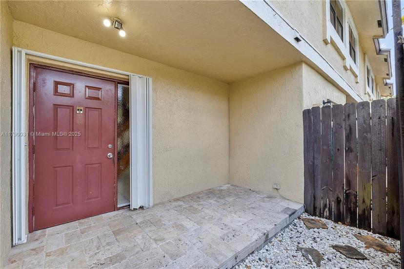 Picture of 300 SW 96Th Ter # 300, Pembroke Pines FL 33025