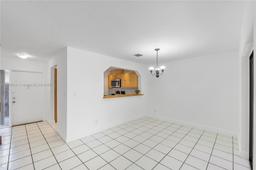 Picture of 300 SW 96Th Ter # 300, Pembroke Pines, FL 33025