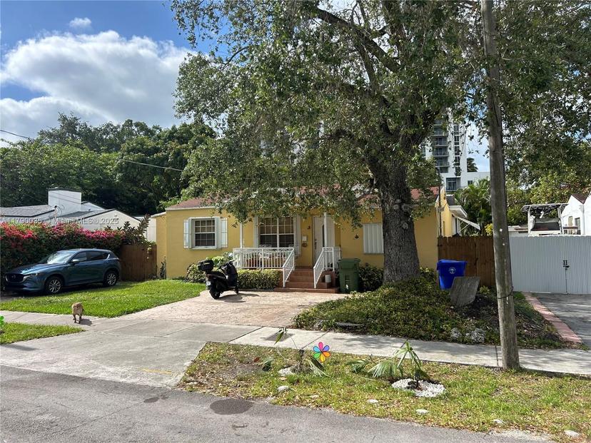 Picture of 2922 SW 27Th Ter, Miami FL 33133