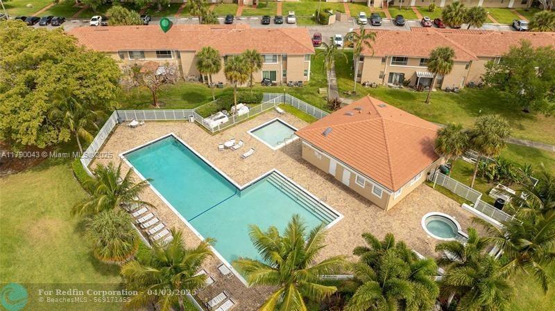 Picture of 10136 Twin Lakes Dr # F, Coral Springs FL 33071