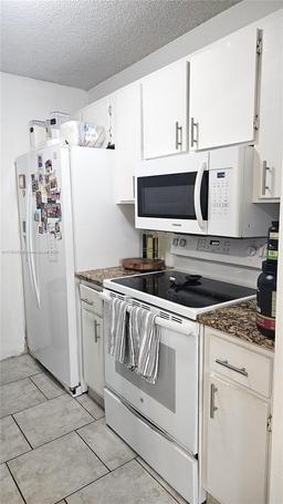 Picture of 10136 Twin Lakes Dr # F, Coral Springs, FL 33071