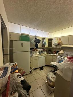 Picture of 303 Knotty Pine Cir # 1, Green Acres, FL 33463