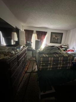 Picture of 303 Knotty Pine Cir # 1, Green Acres, FL 33463