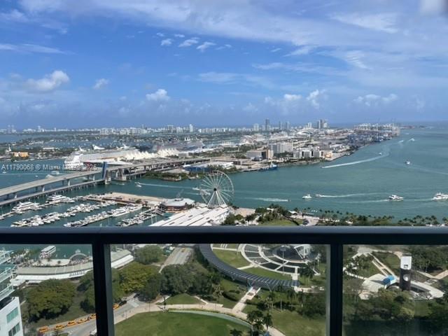 Picture of 253 NE 2Nd St # 3807, Miami FL 33132