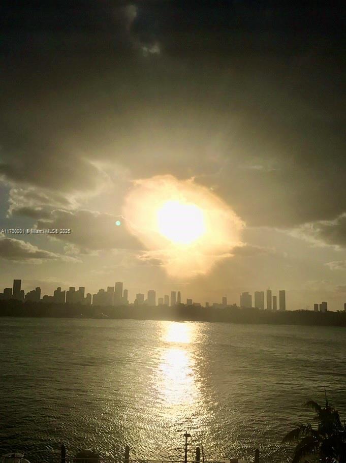 Picture of 800 West Ave # 523, Miami Beach FL 33139