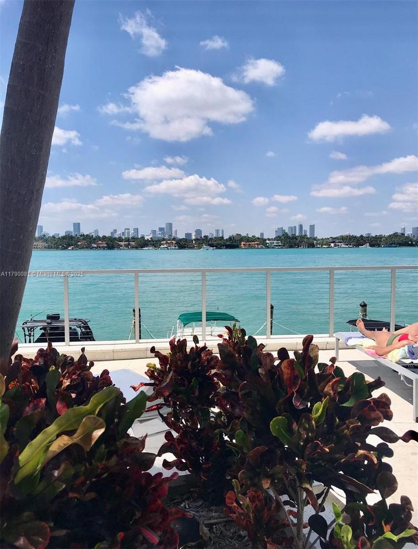 Picture of 800 West Ave # 523, Miami Beach FL 33139