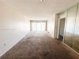 Picture of 1950 S Ocean Dr # 3K, Hallandale Beach, FL 33009