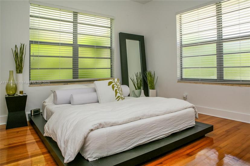 Picture of 1011 Michigan Ave # 1, Miami Beach FL 33139