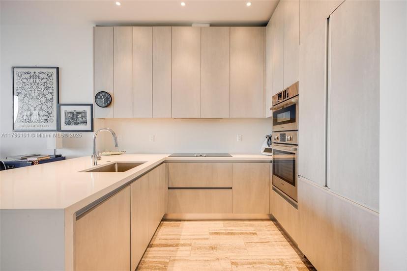 Picture of 3156 SW 27Th Ave # 402, Miami FL 33133