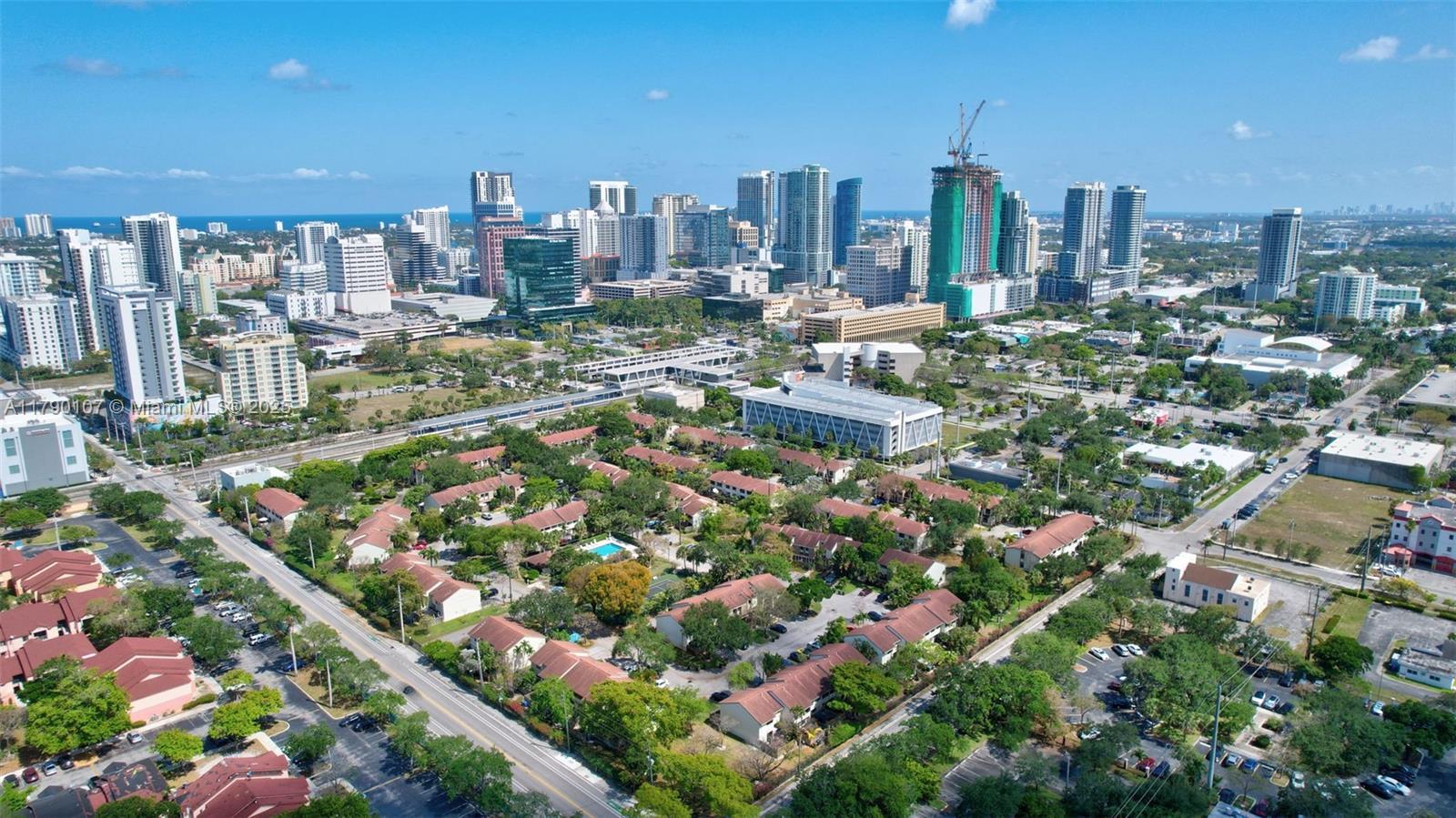 Picture of 226 City View Dr, Fort Lauderdale, FL 33311