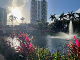 Picture of 19101 NE 36Th Ct # 1110, Aventura, FL 33180