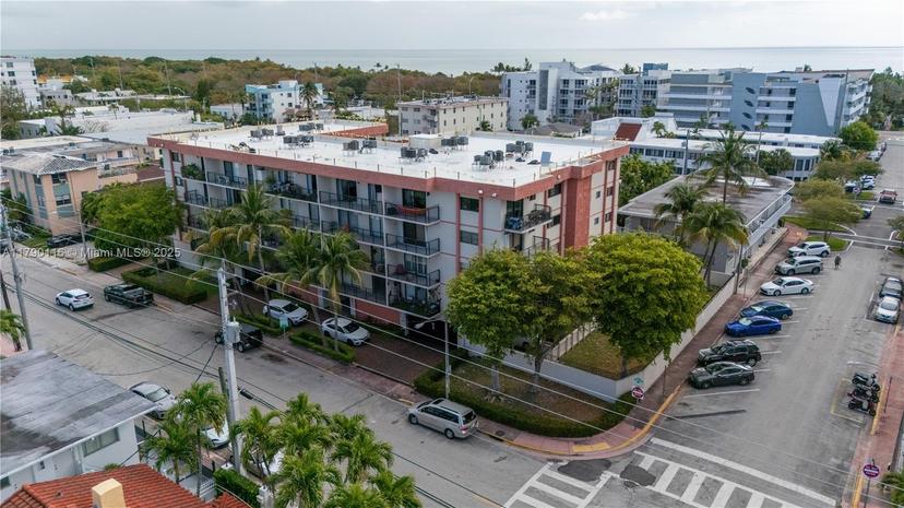 Picture of 7801 Abbott Ave # 302, Miami Beach FL 33141