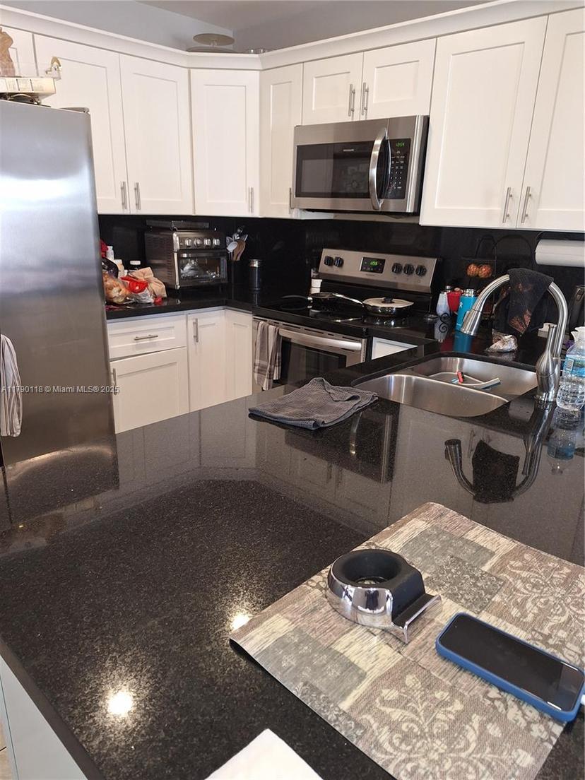 Picture of 20907 Leeward Ct # 5, Aventura FL 33180