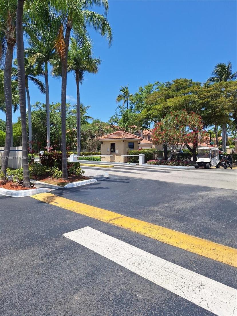 Picture of 20907 Leeward Ct # 5, Aventura FL 33180