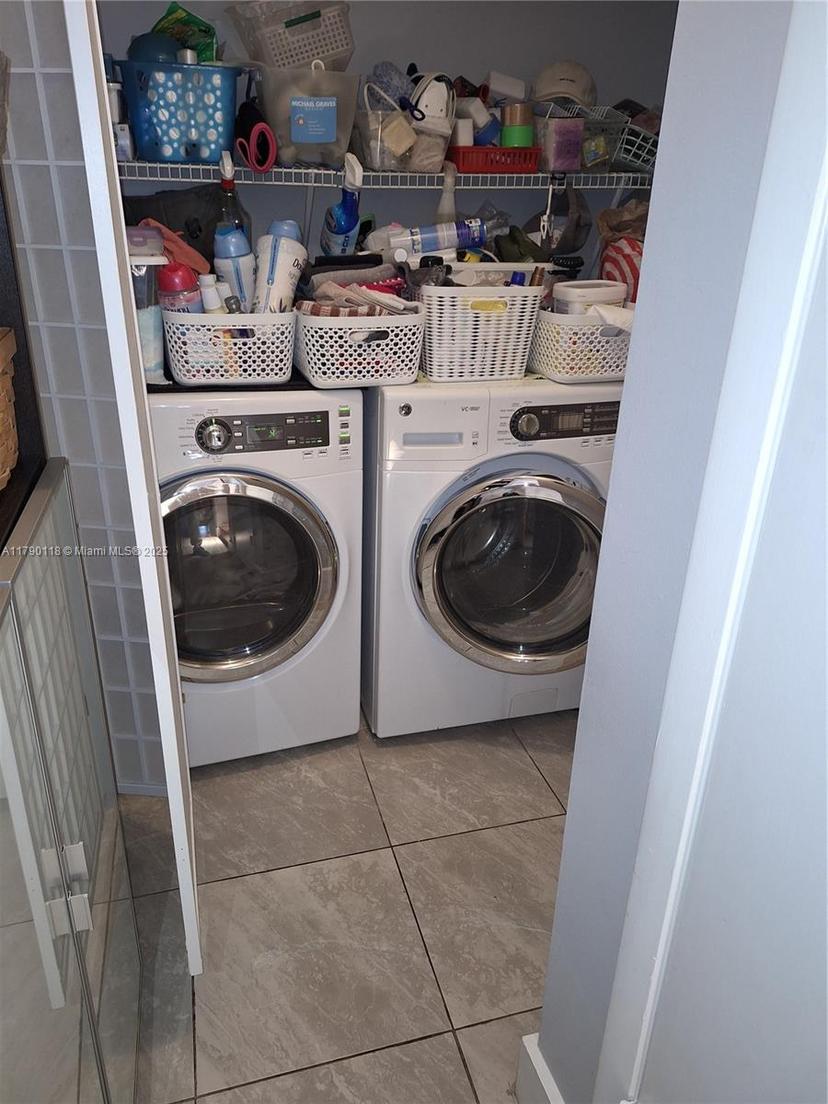 Picture of 20907 Leeward Ct # 5, Aventura FL 33180