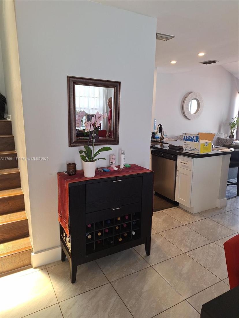 Picture of 20907 Leeward Ct # 5, Aventura FL 33180