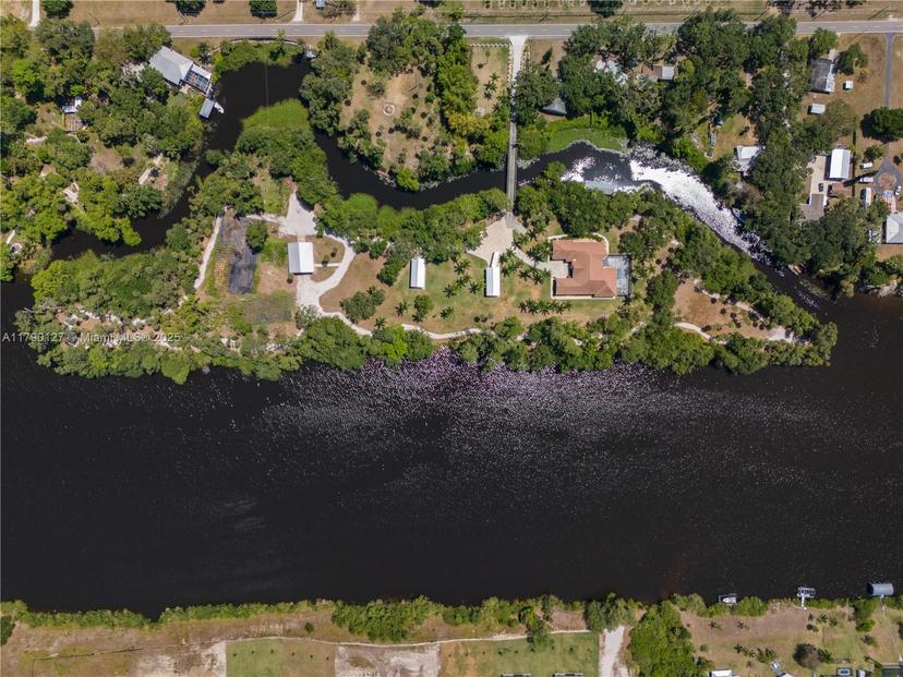 Picture of 2920 Fort Denaud Rd, La Belle FL 33935