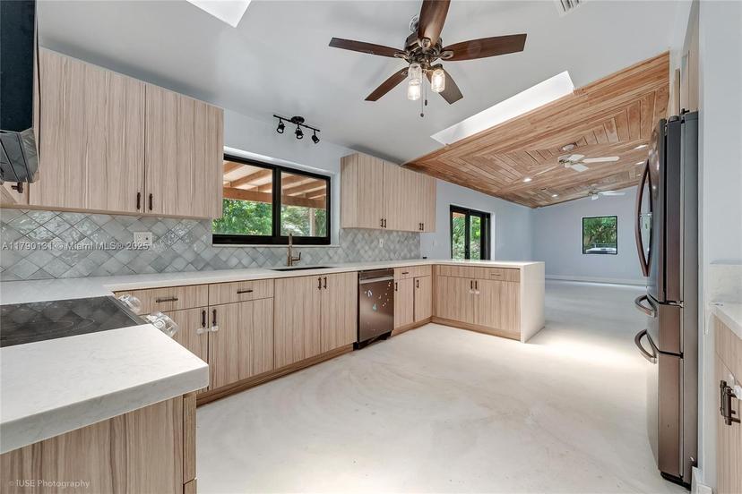 Picture of 17450 SW 192Nd St, Miami FL 33187
