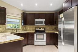 Picture of 3562 W Southern Orchard Rd W, Davie, FL 33328