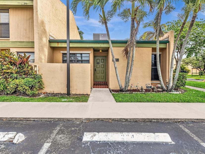 Picture of 9401 NW 14Th Ct # 224, Pembroke Pines FL 33024